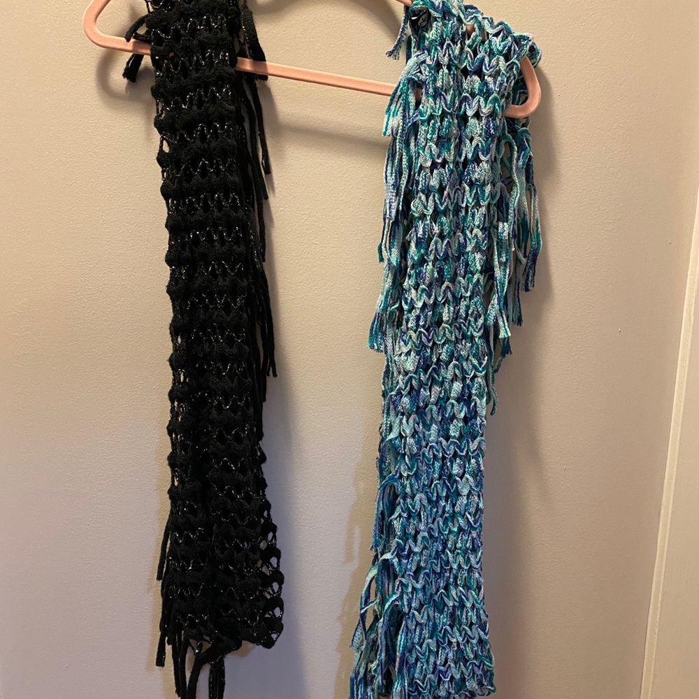 Scarfs